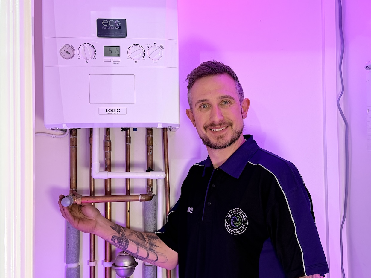 plumbing & heating engineer image